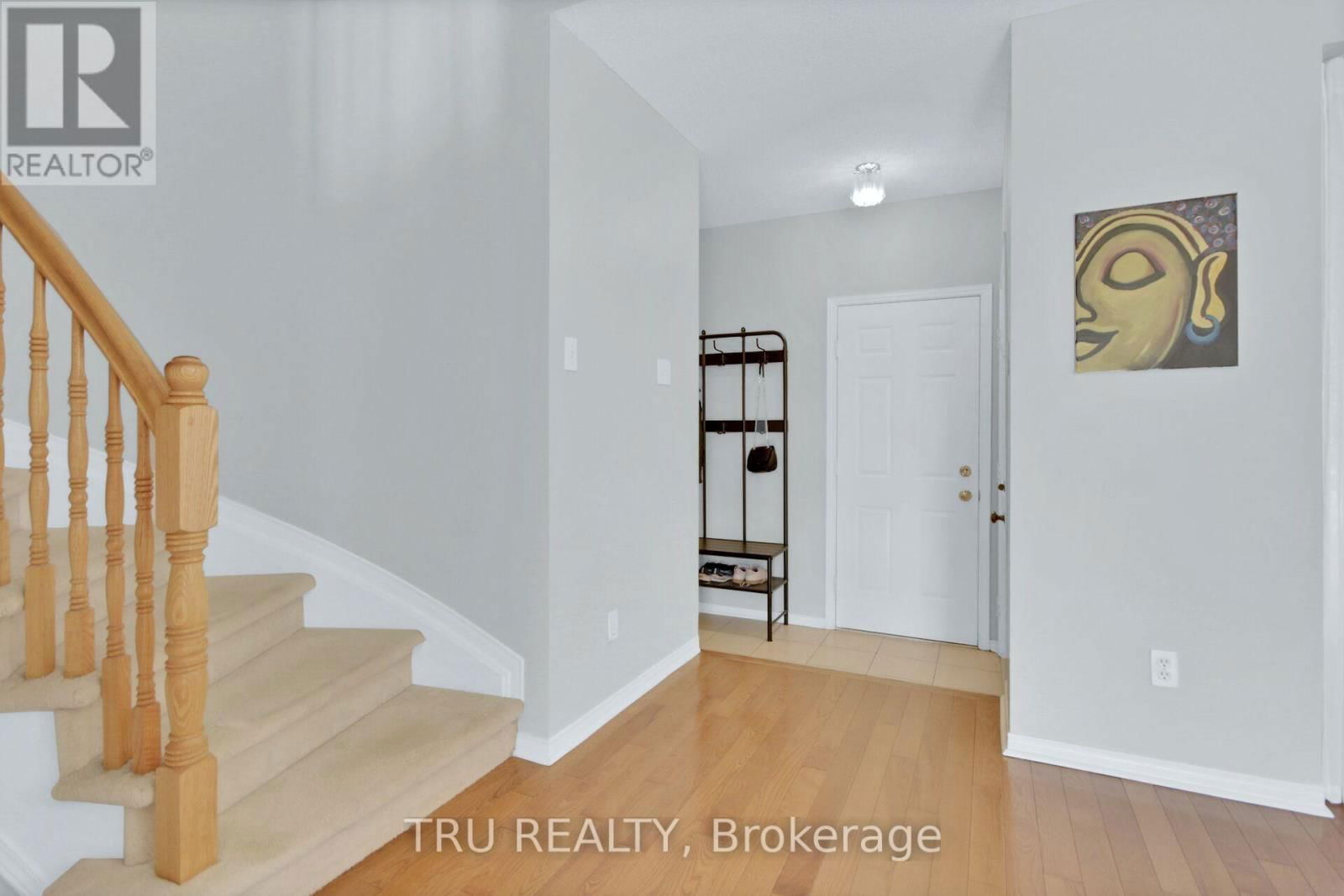 33 HIGHMONT COURT Image 5