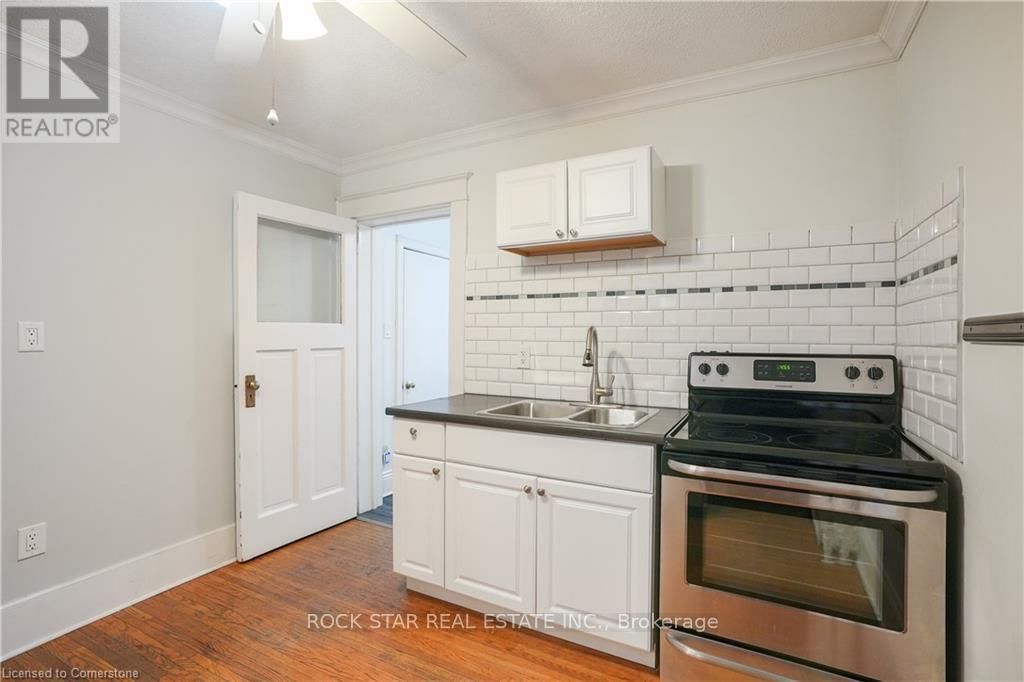 115 BALSAM AVENUE SOUTH Image 19