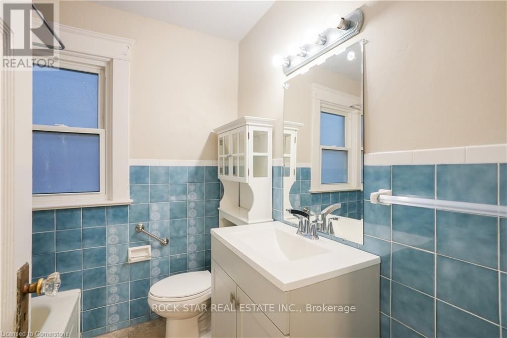115 BALSAM AVENUE SOUTH Image 26