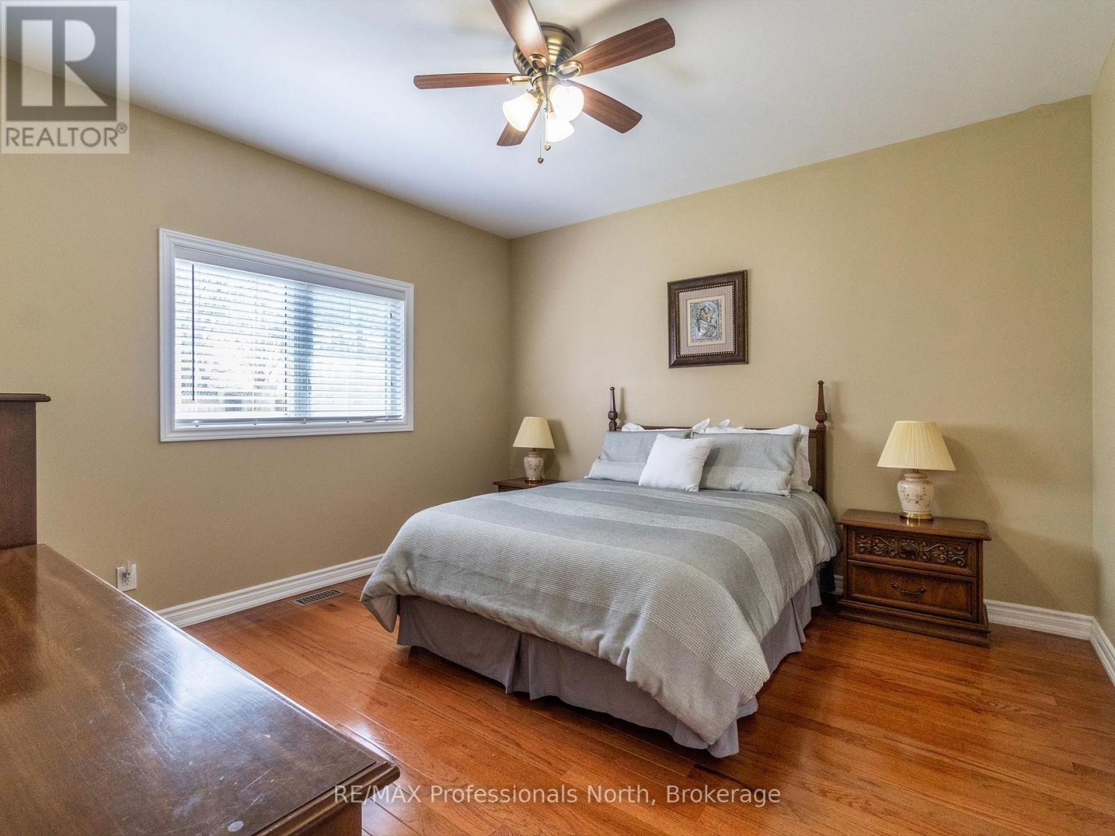 27 SUSAN STREET WEST Image 12