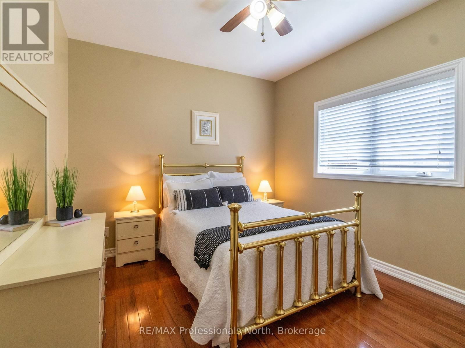 27 SUSAN STREET WEST Image 15