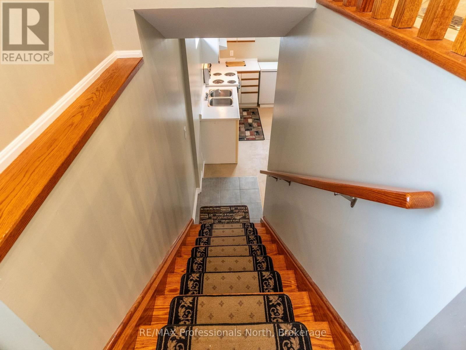 27 SUSAN STREET WEST Image 18