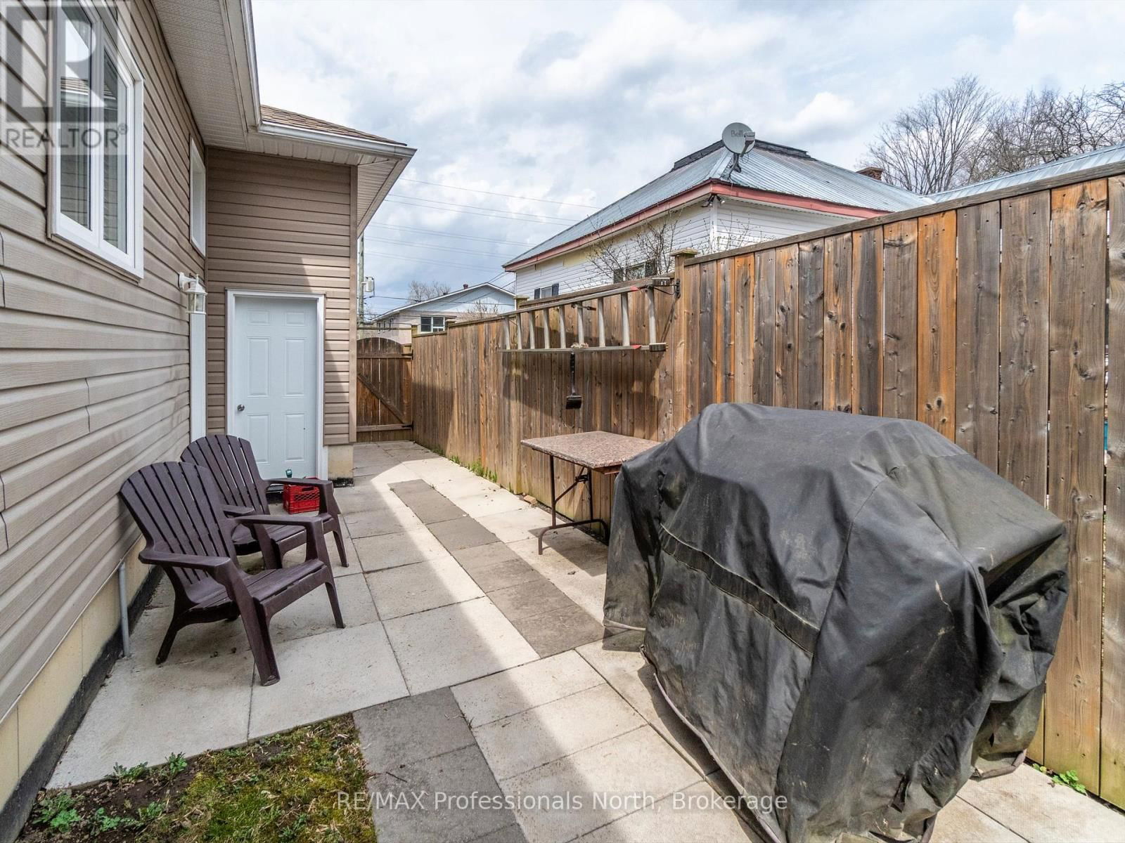 27 SUSAN STREET WEST Image 29