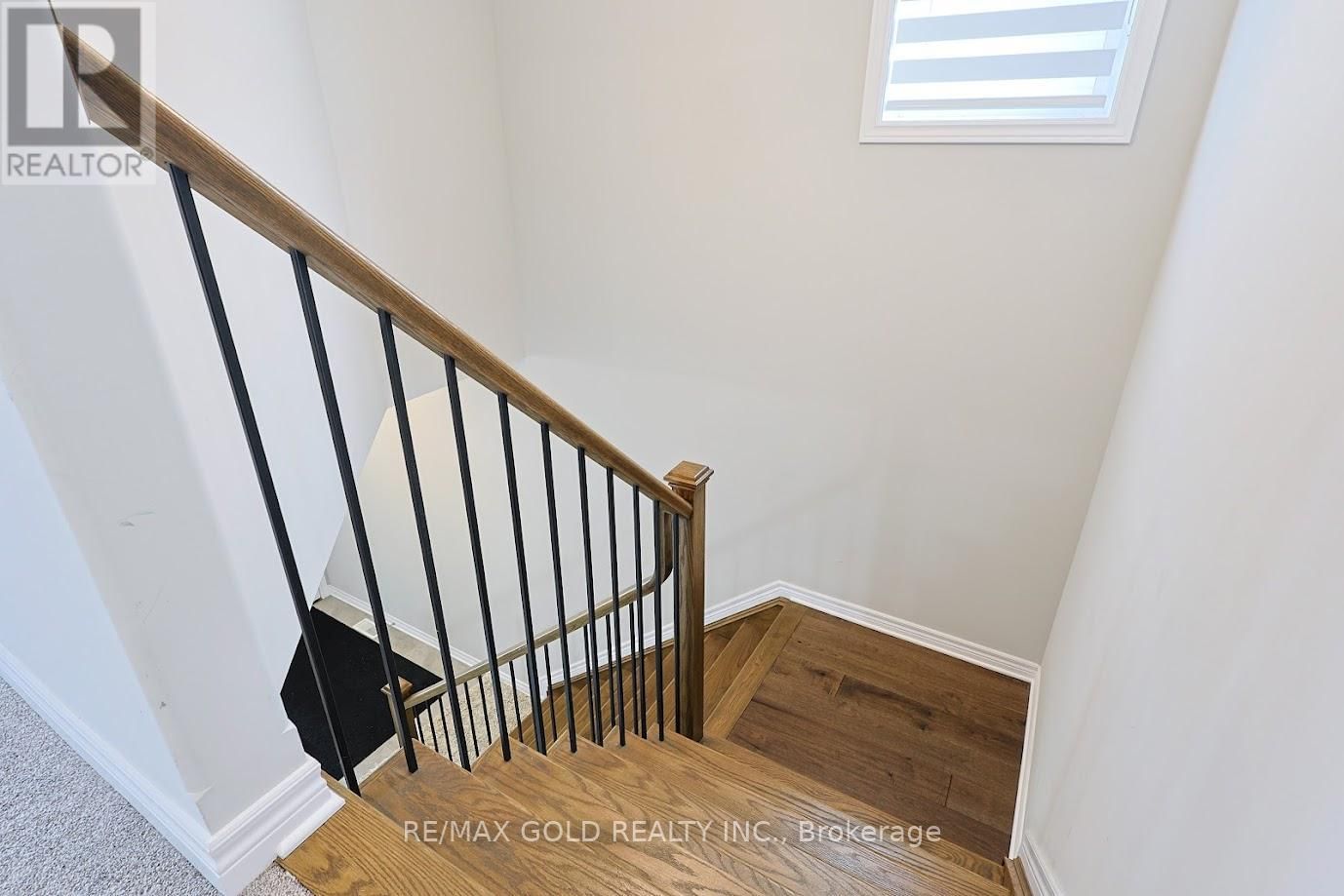 62 SPRING CREST WAY Image 14
