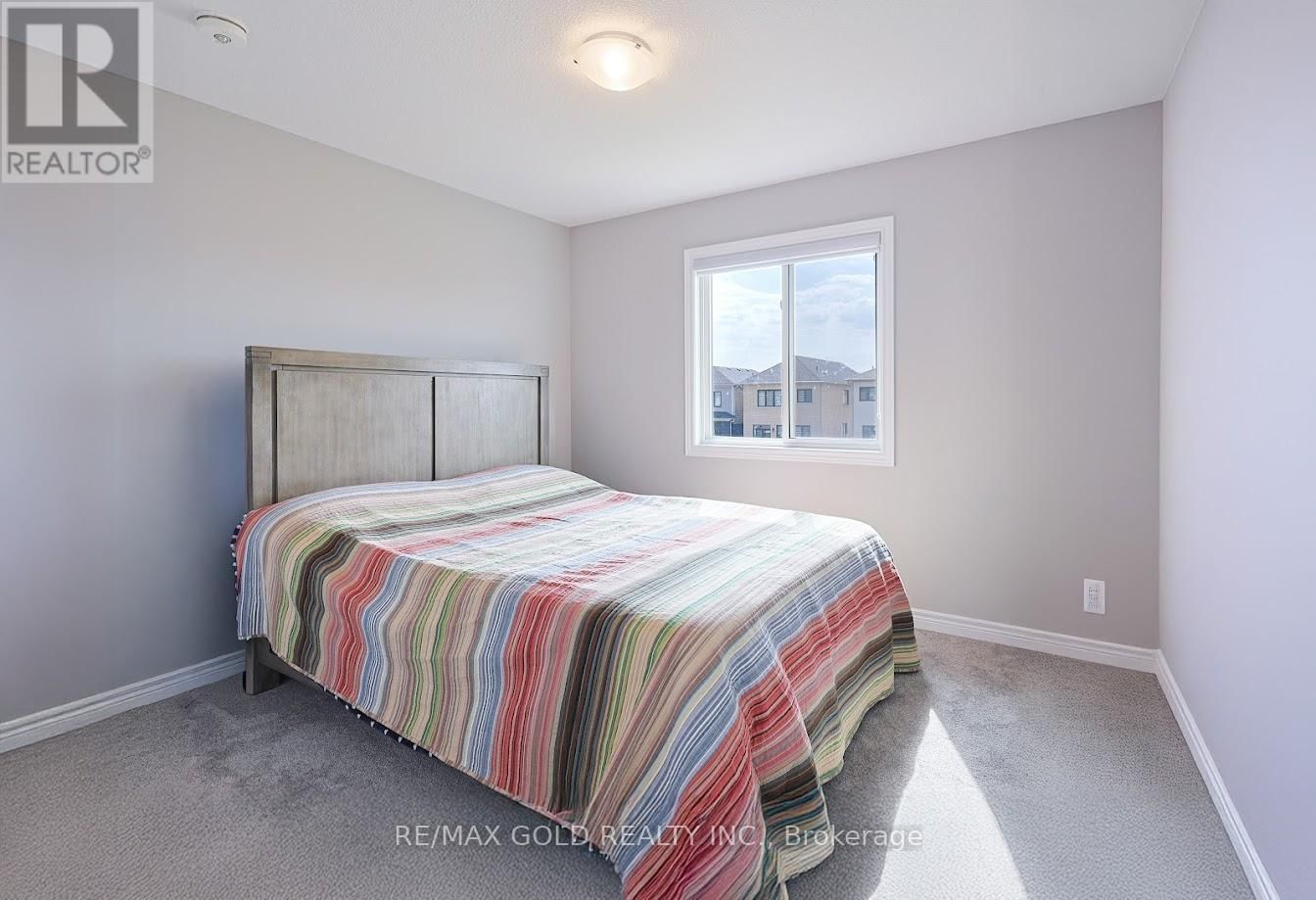 62 SPRING CREST WAY Image 26