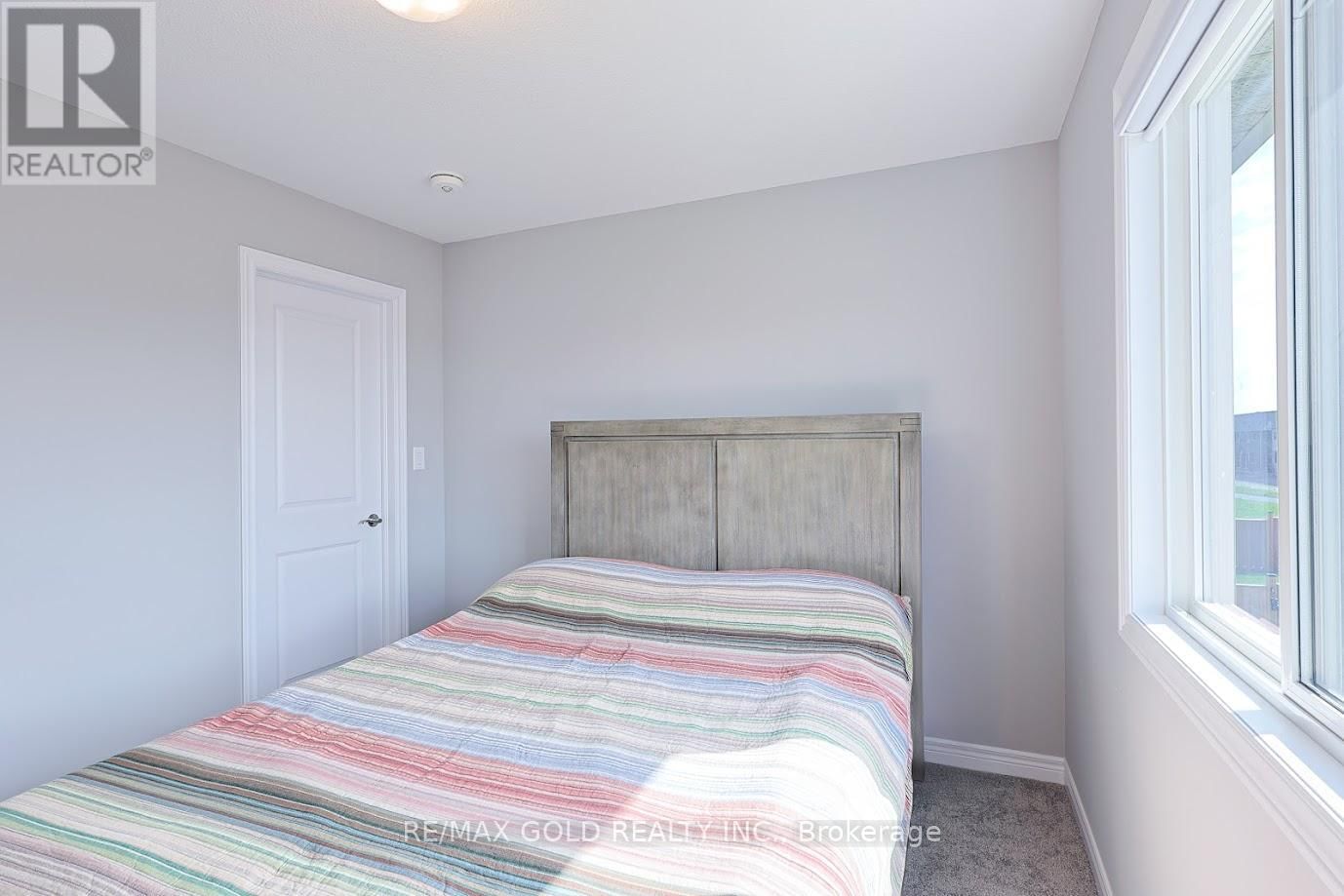 62 SPRING CREST WAY Image 27