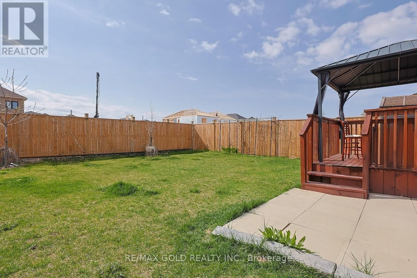 62 SPRING CREST WAY Image 33