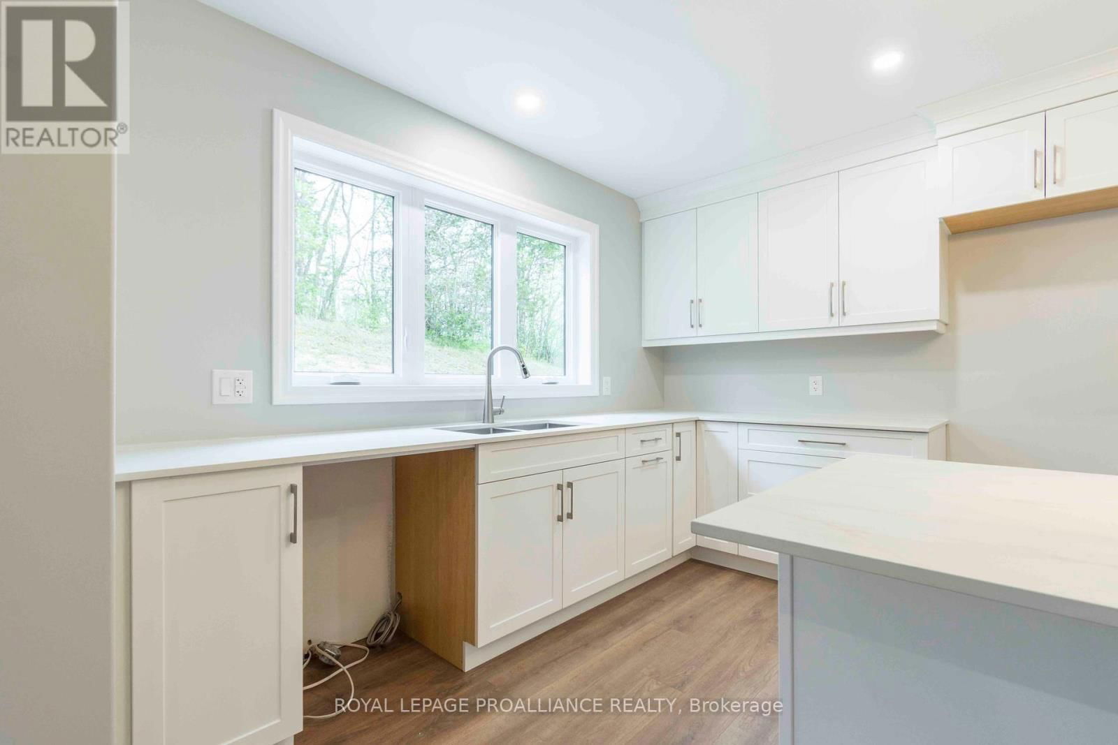 61 MEAGAN LANE Image 6