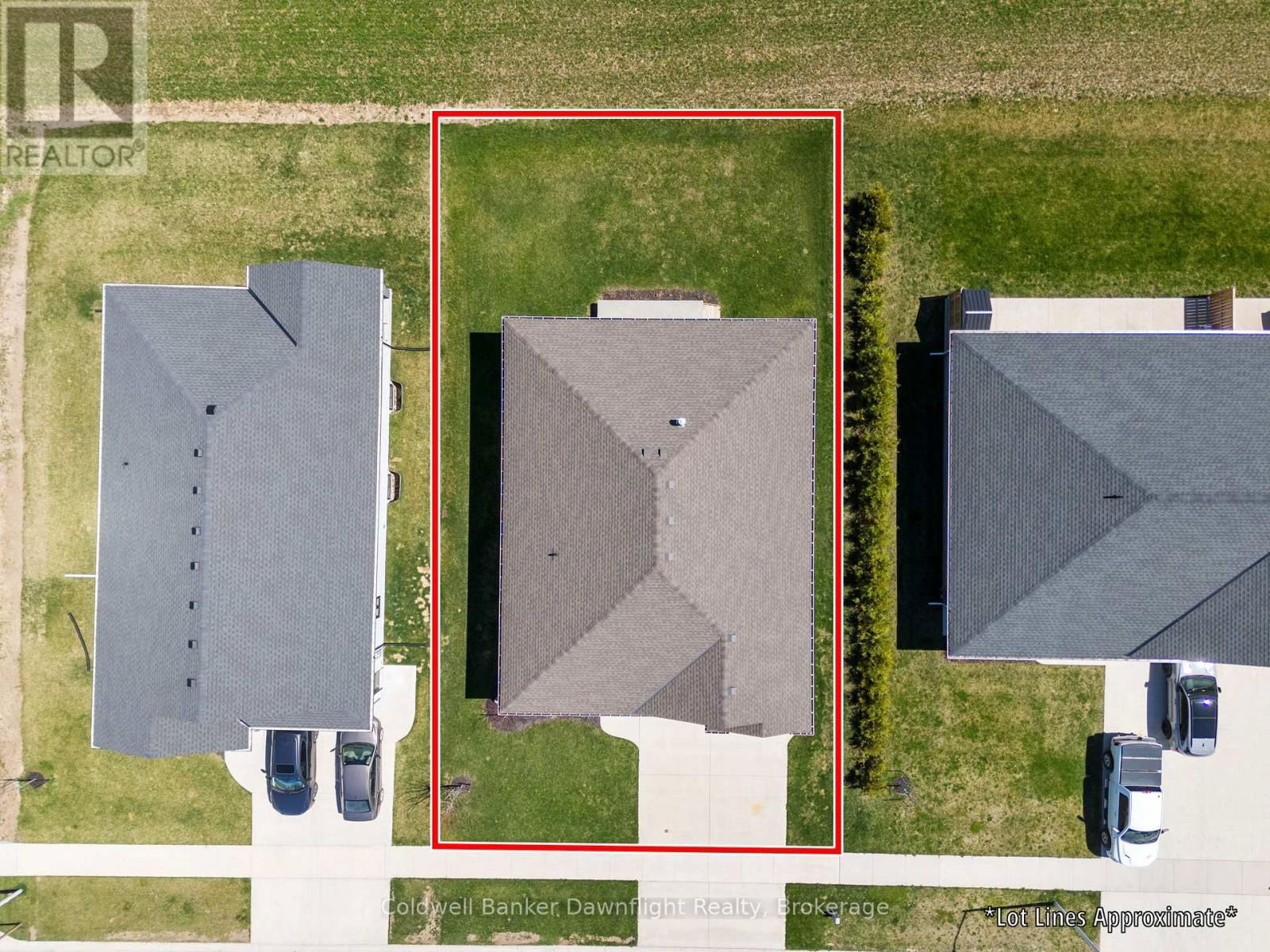 714 GLORIA STREET Image 3
