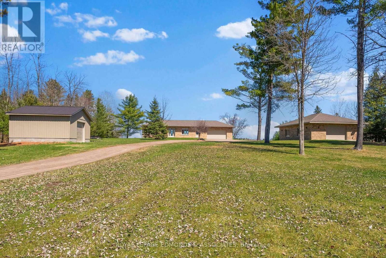 393 HAZLEY BAY DRIVE Image 46