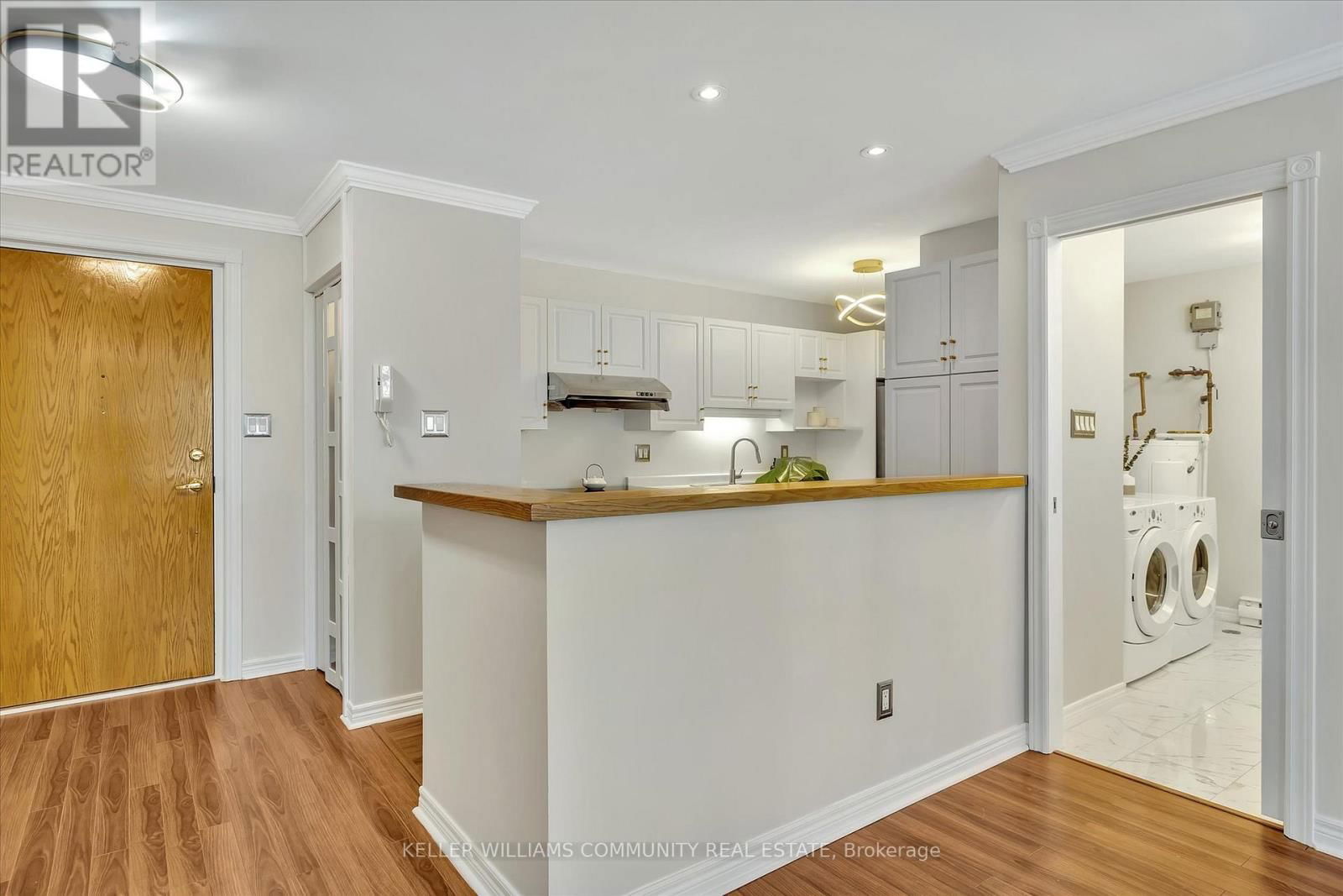 #5-699 WHITAKER STREET Image 4