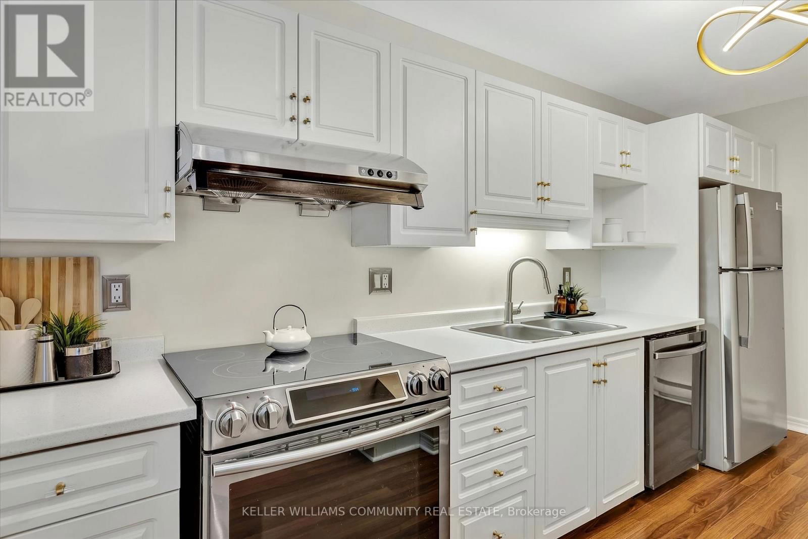 #5-699 WHITAKER STREET Image 5