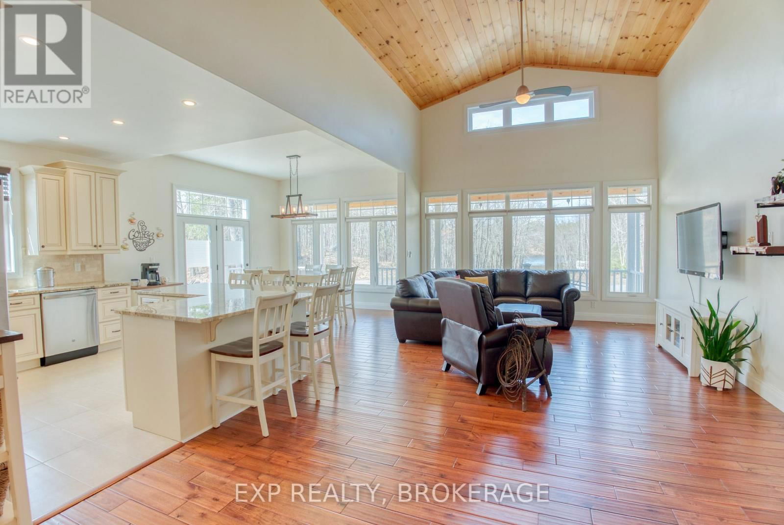 173 CASTLE ROCK LANE Image 12