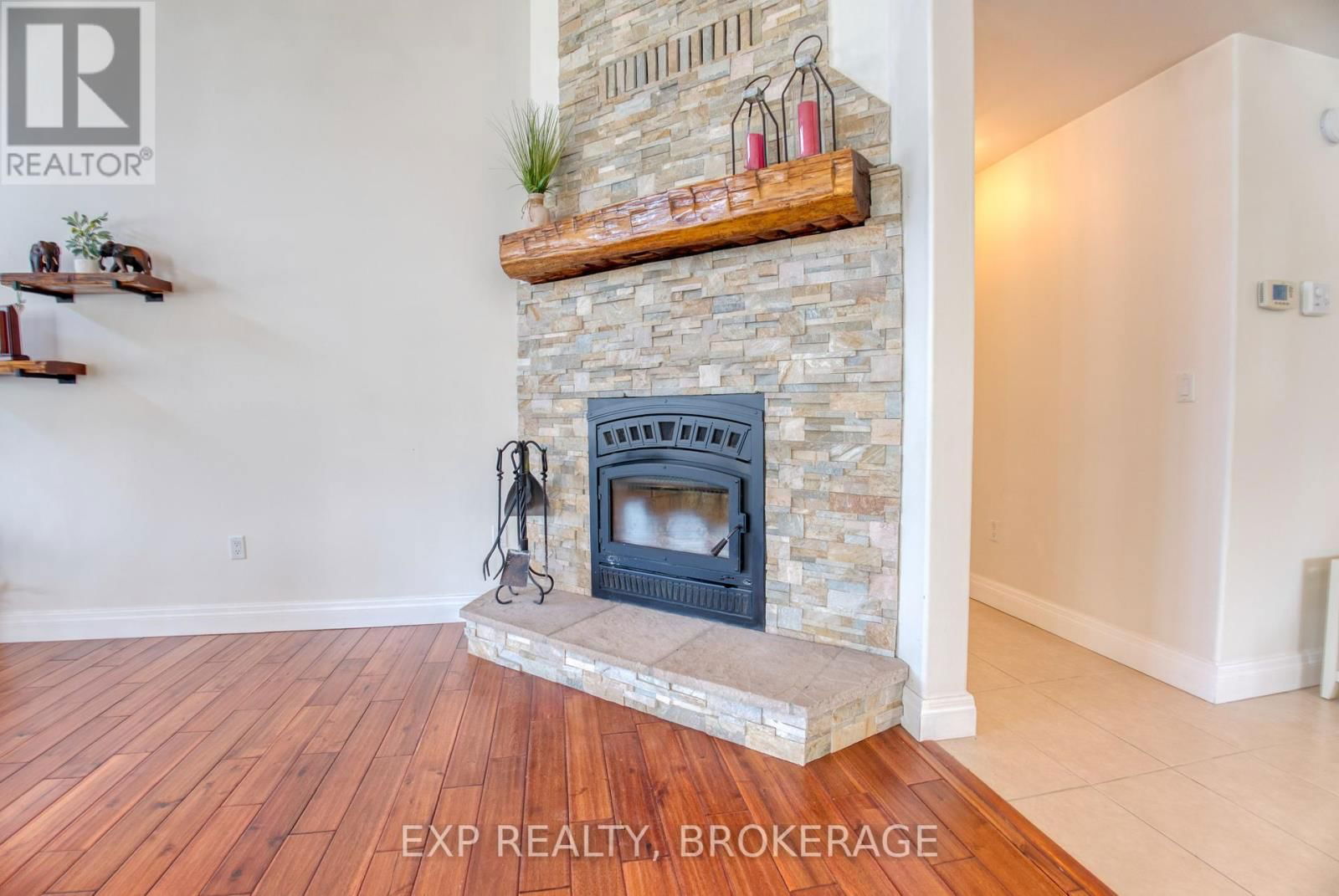 173 CASTLE ROCK LANE Image 18
