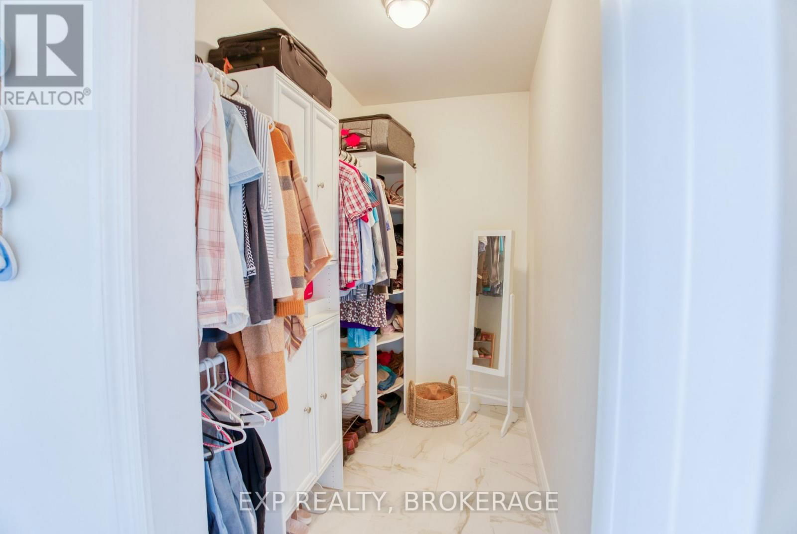 173 CASTLE ROCK LANE Image 23