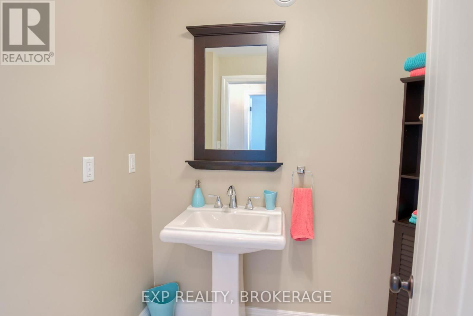 173 CASTLE ROCK LANE Image 26