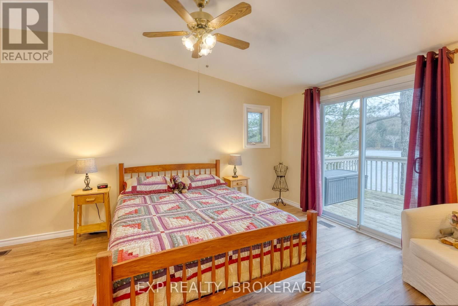 1040 TURNER WAY Image 19