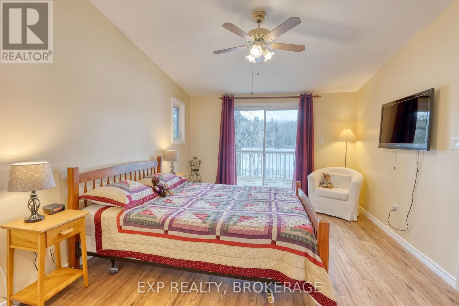 1040 TURNER WAY Image 20