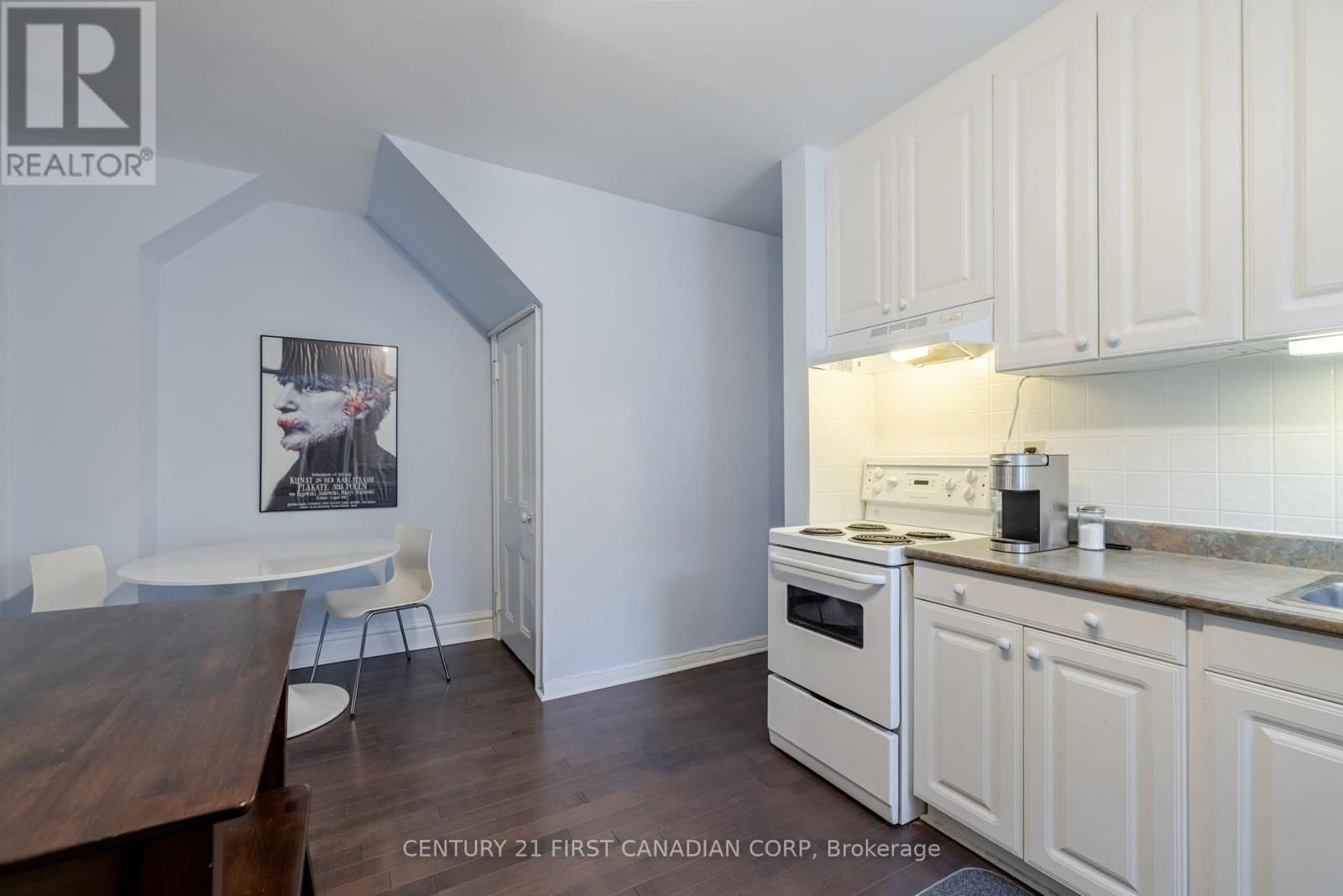 359 PRINCESS AVENUE Image 18