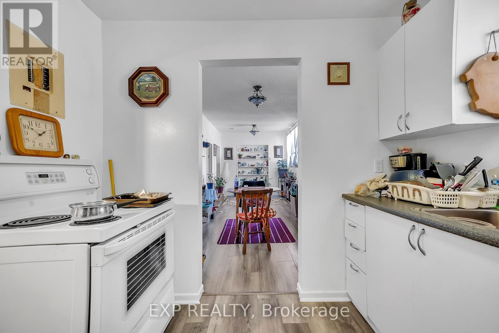 147 VICTORIA AVENUE Image 20