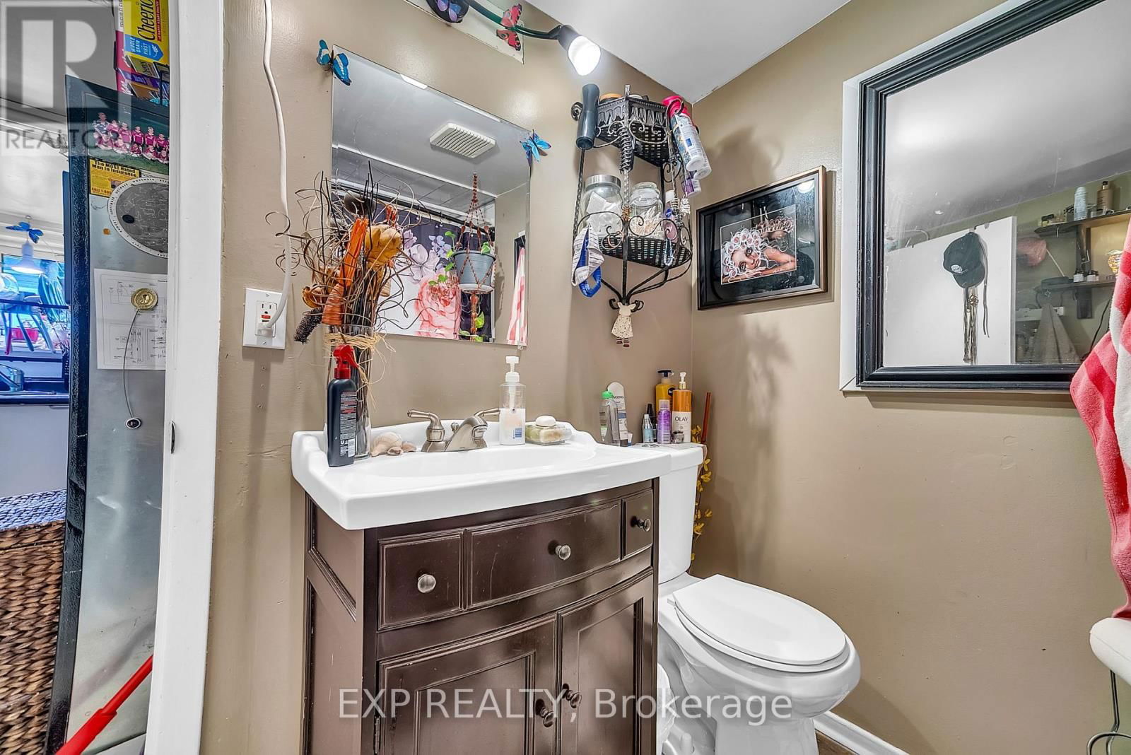 147 VICTORIA AVENUE Image 8