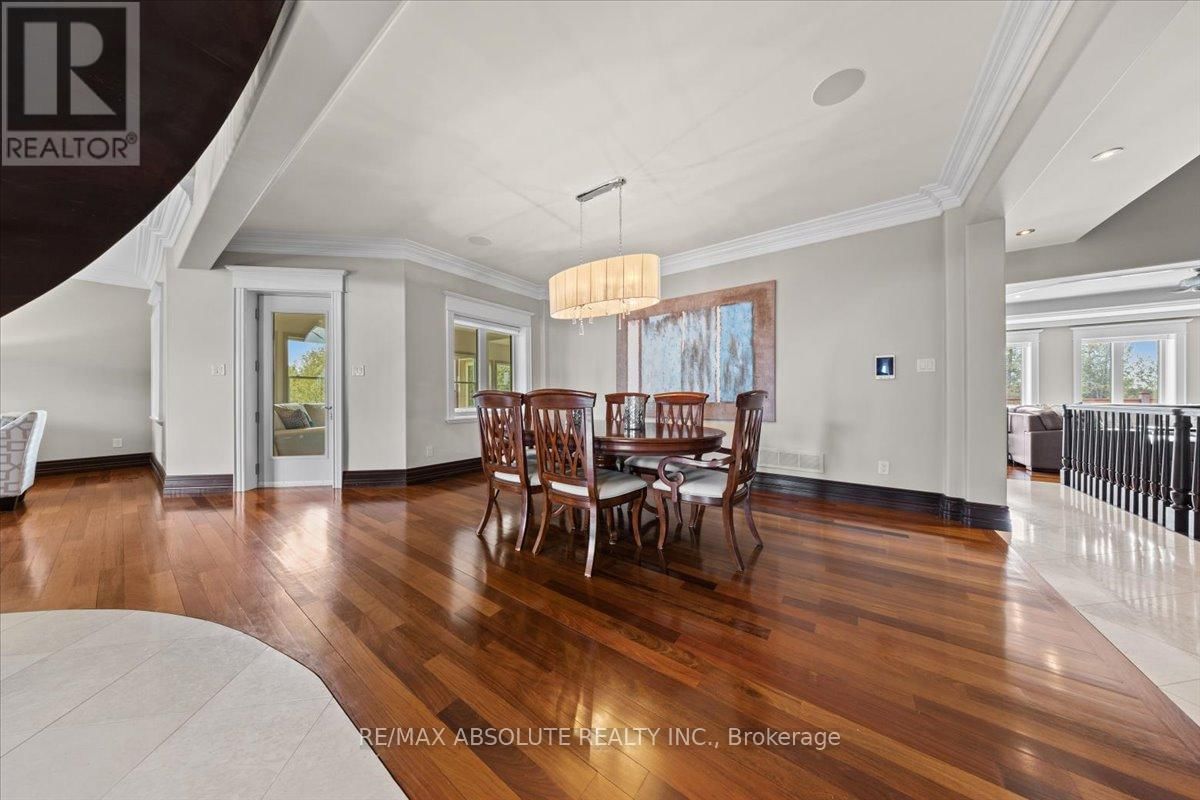 124 BILTMORE CRESCENT Image 10