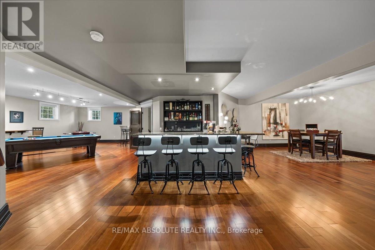 124 BILTMORE CRESCENT Image 39