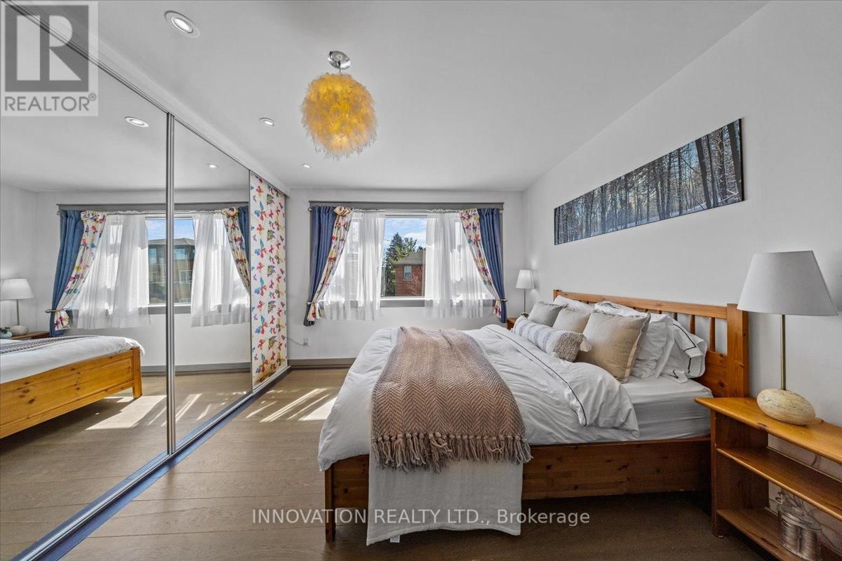 202 IVY CRESCENT Image 18