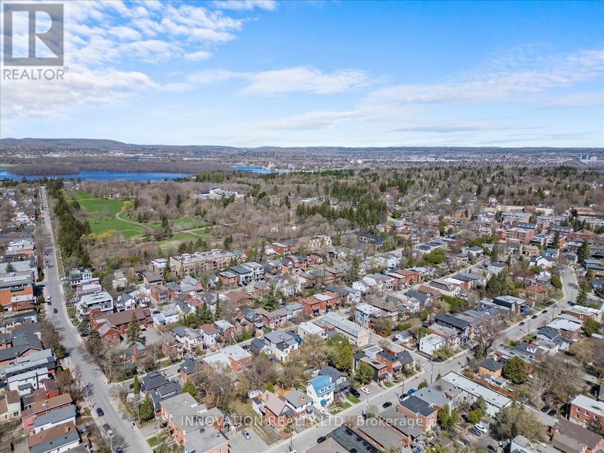 202 IVY CRESCENT Image 40