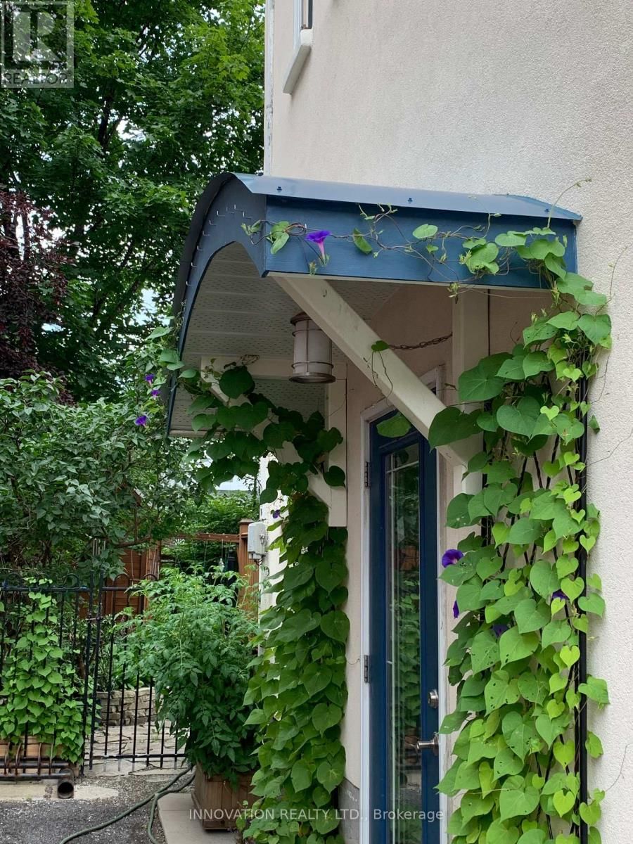 202 IVY CRESCENT Image 46