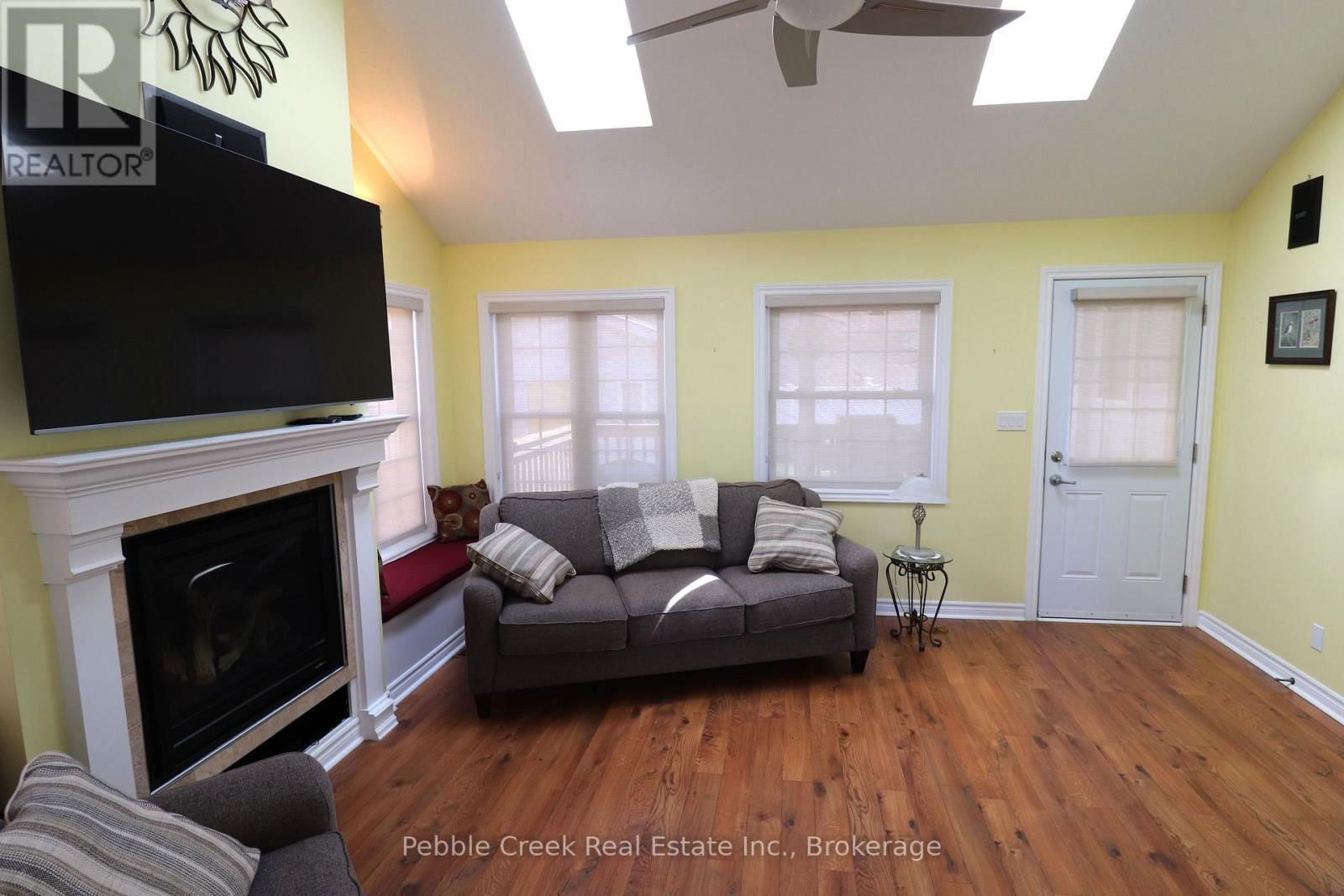 74 IROQUOIS LANE Image 21