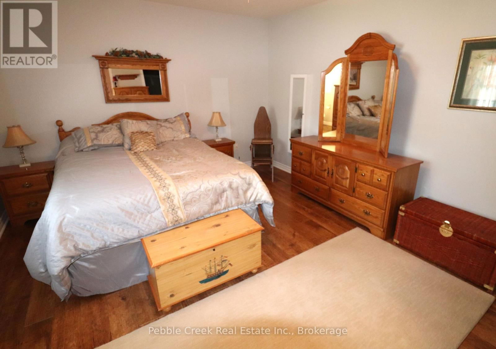 74 IROQUOIS LANE Image 24