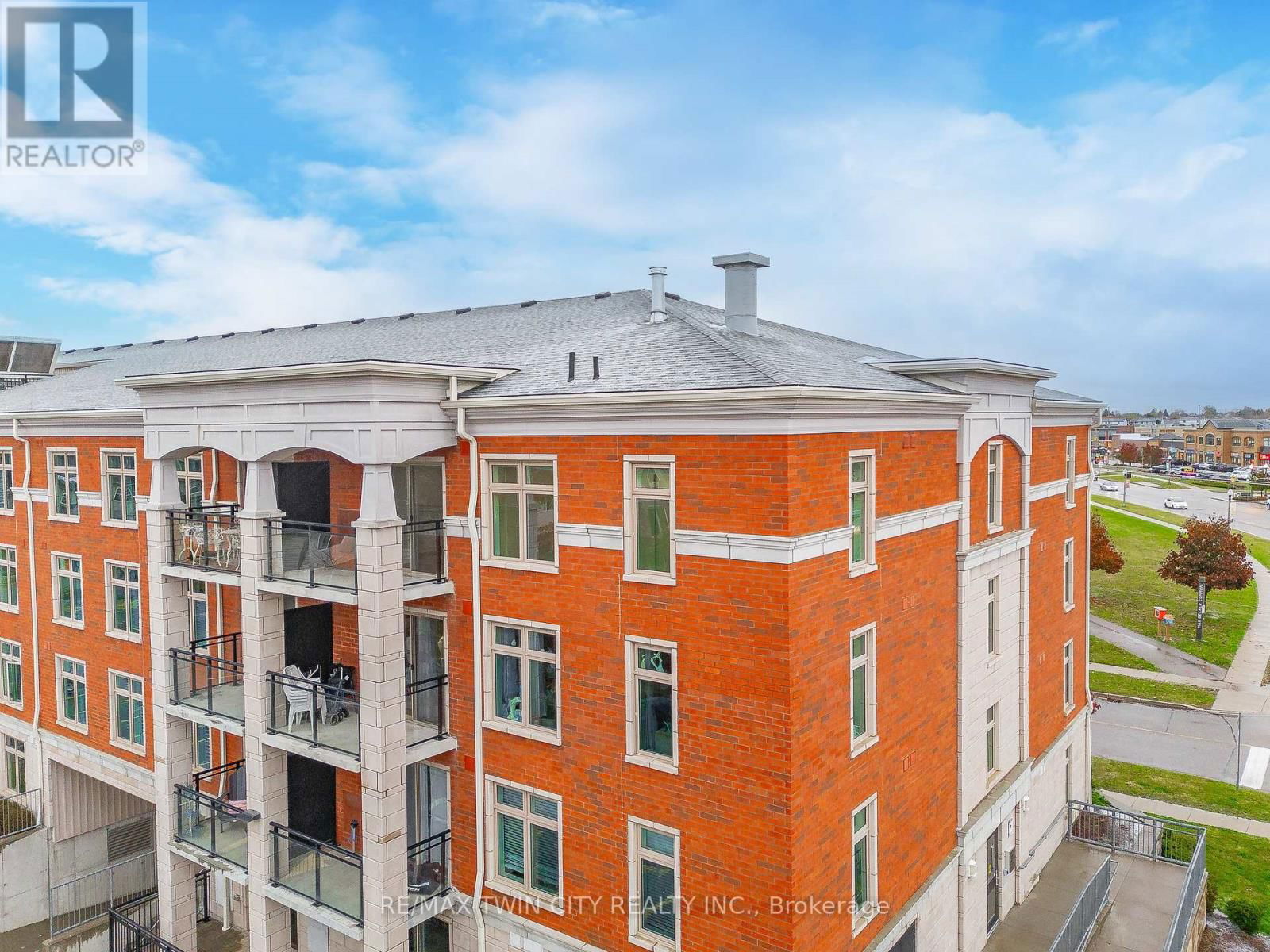 410 - 155 COMMONWEALTH STREET Image 32