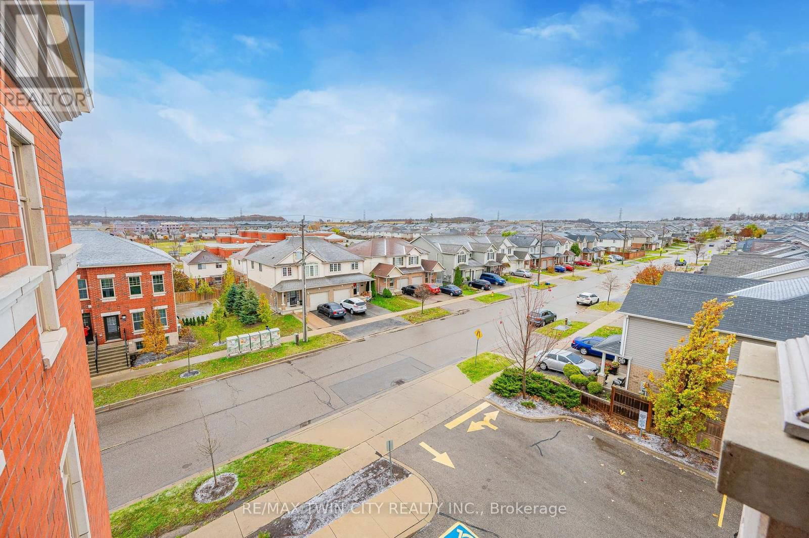 410 - 155 COMMONWEALTH STREET Image 34