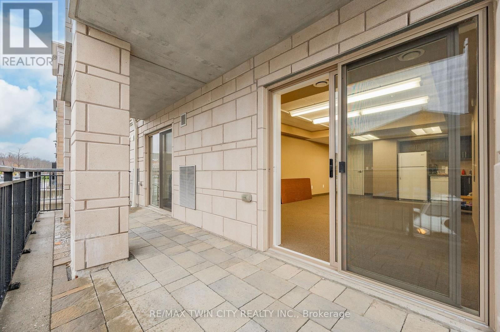 410 - 155 COMMONWEALTH STREET Image 37