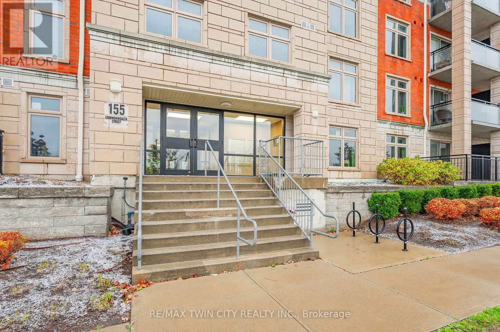 410 - 155 COMMONWEALTH STREET Image 6