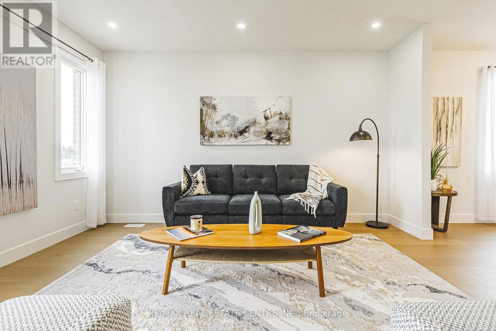 123 MAPLE STREET Image 16