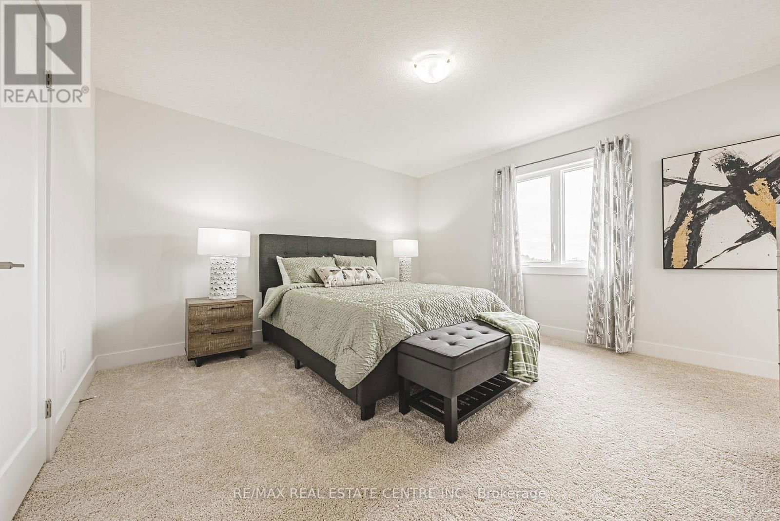 123 MAPLE STREET Image 26