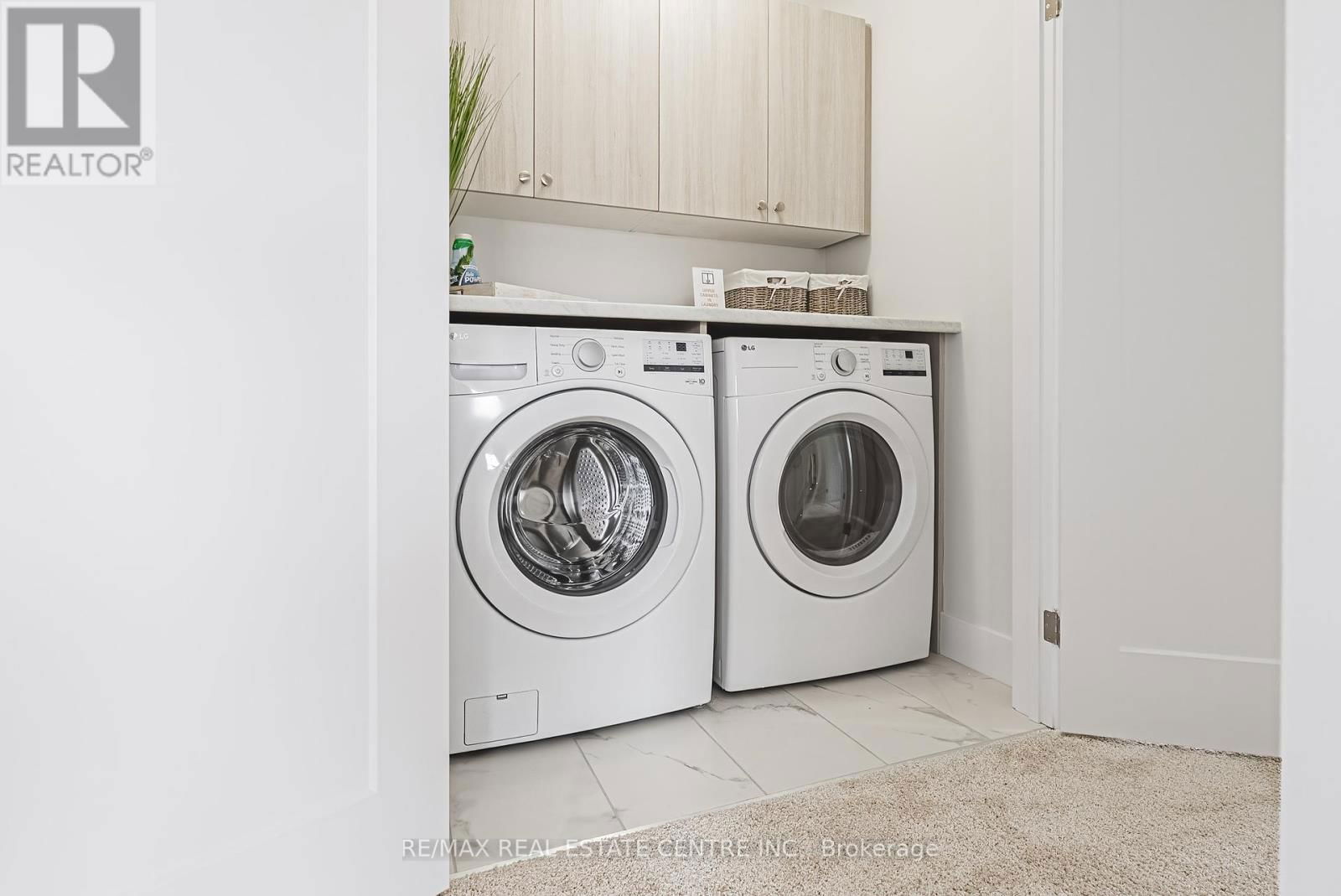 123 MAPLE STREET Image 37