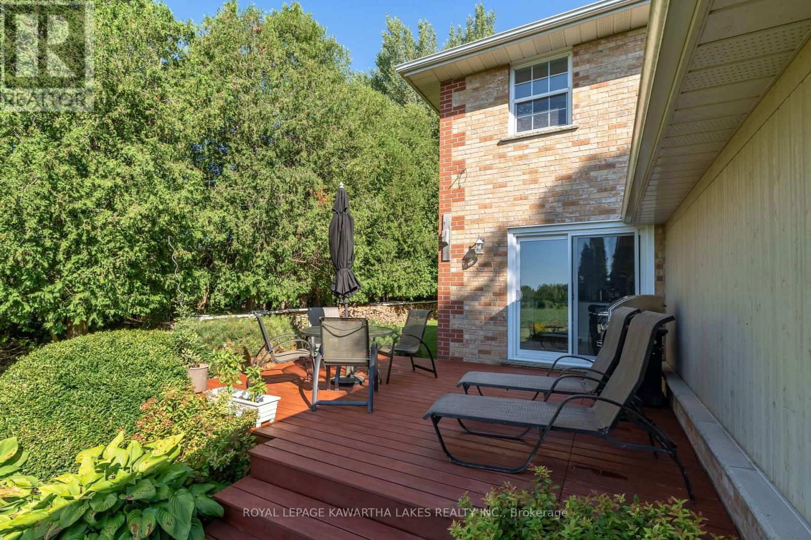 890 WOODVILLE ROAD Image 18