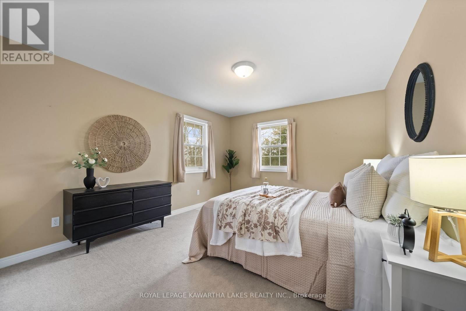 890 WOODVILLE ROAD Image 35