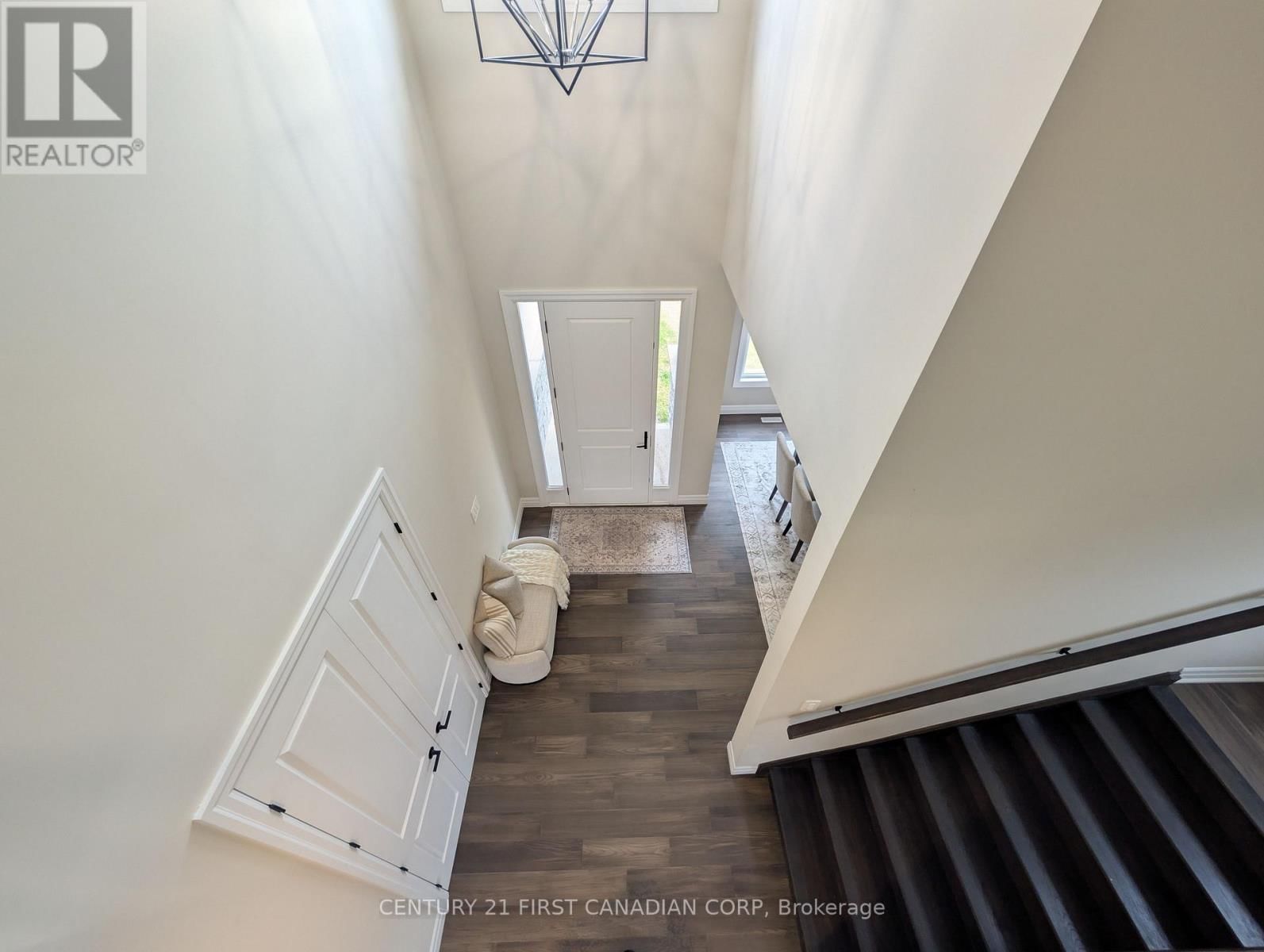 135 ASPEN CIRCLE Image 10