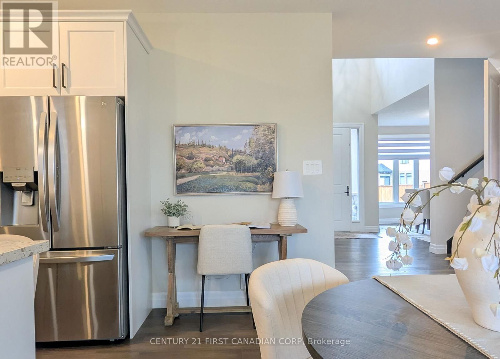 135 ASPEN CIRCLE Image 12