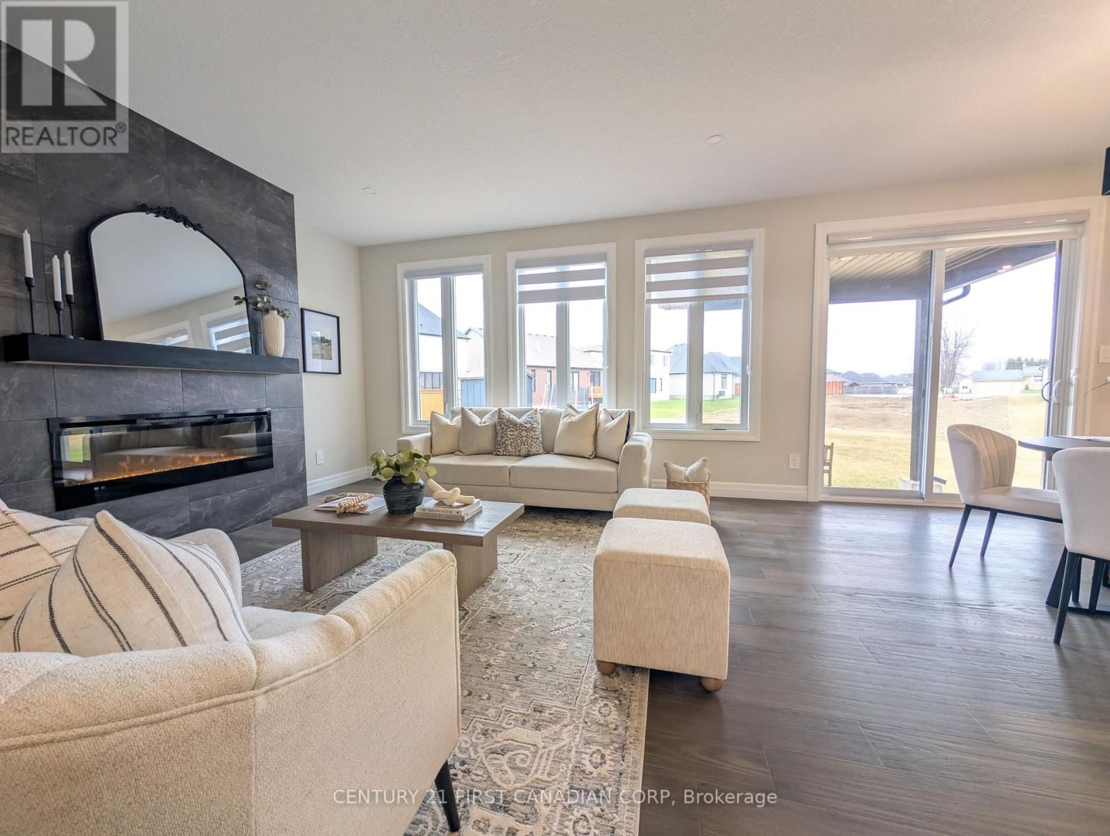 135 ASPEN CIRCLE Image 14