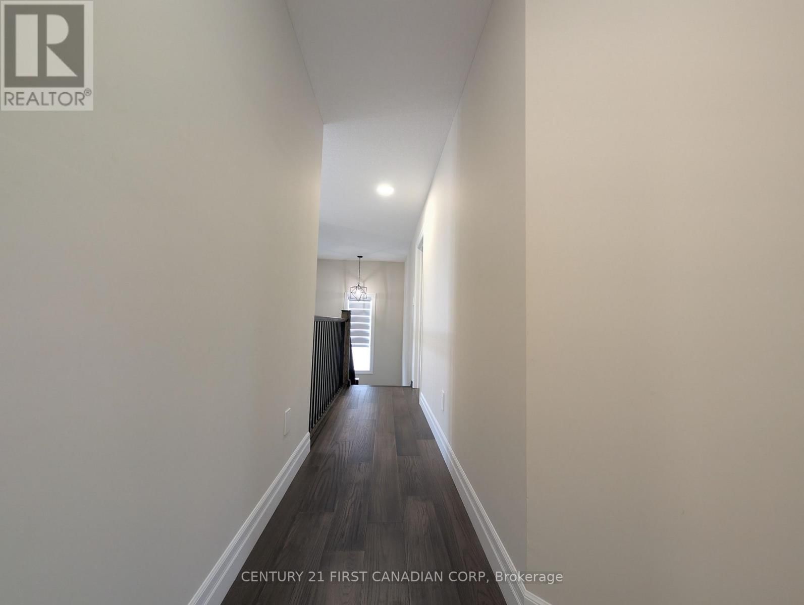 135 ASPEN CIRCLE Image 23