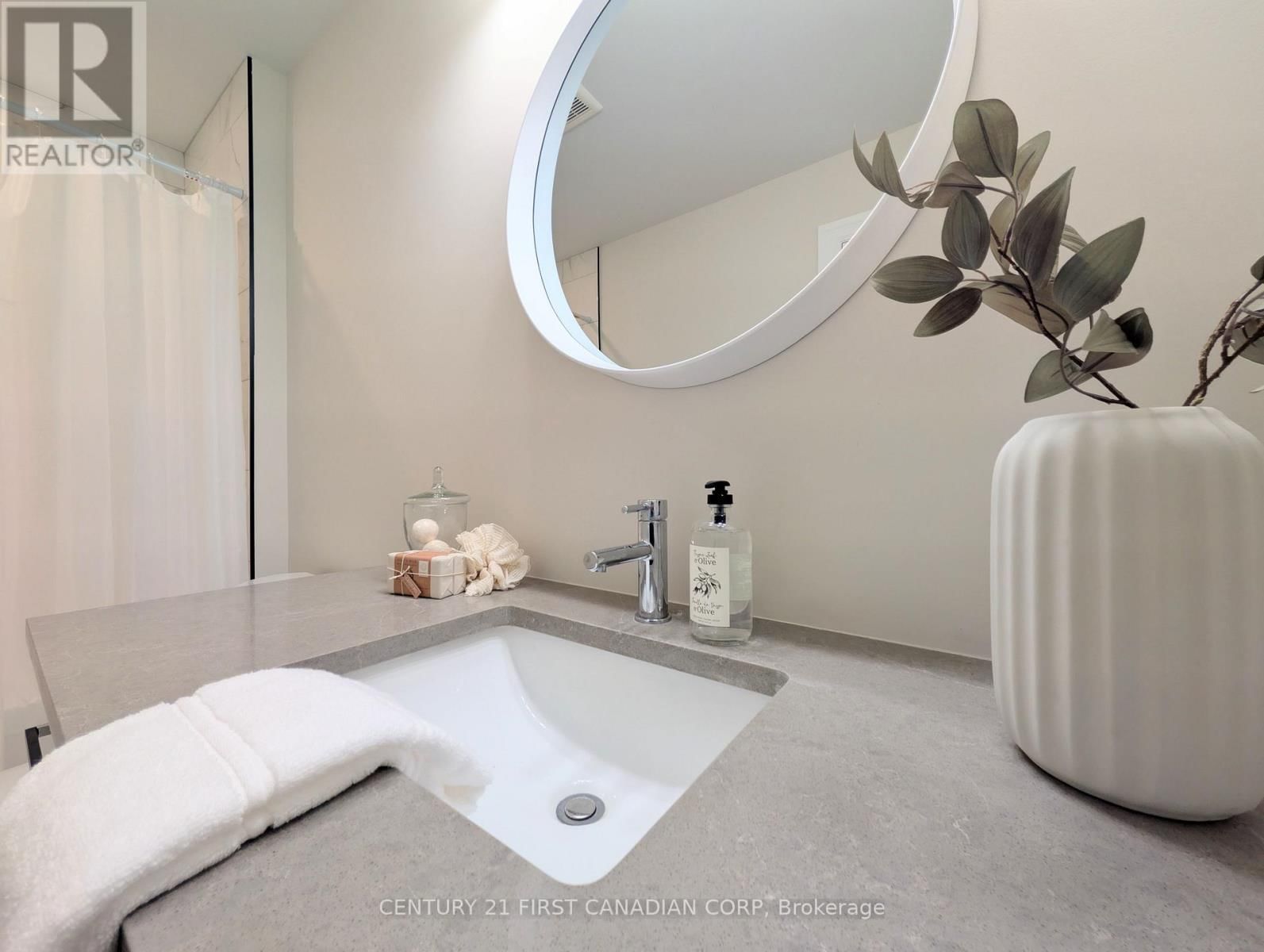 135 ASPEN CIRCLE Image 35