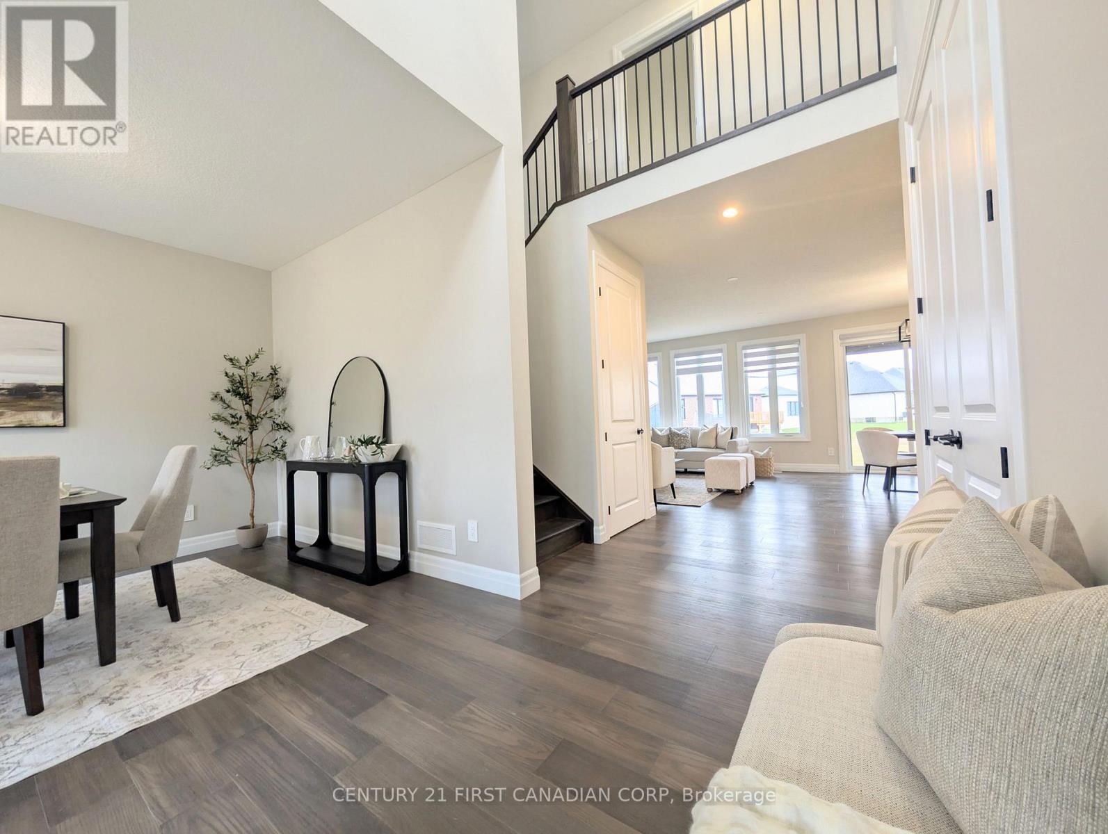 135 ASPEN CIRCLE Image 9