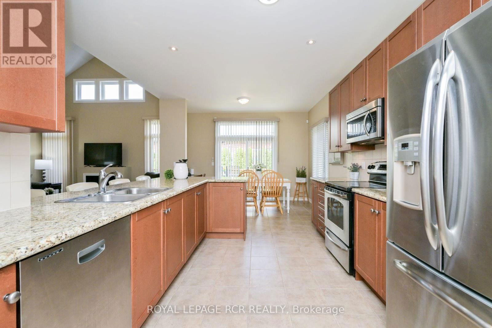 155 - 200 KINGFISHER DRIVE Image 12