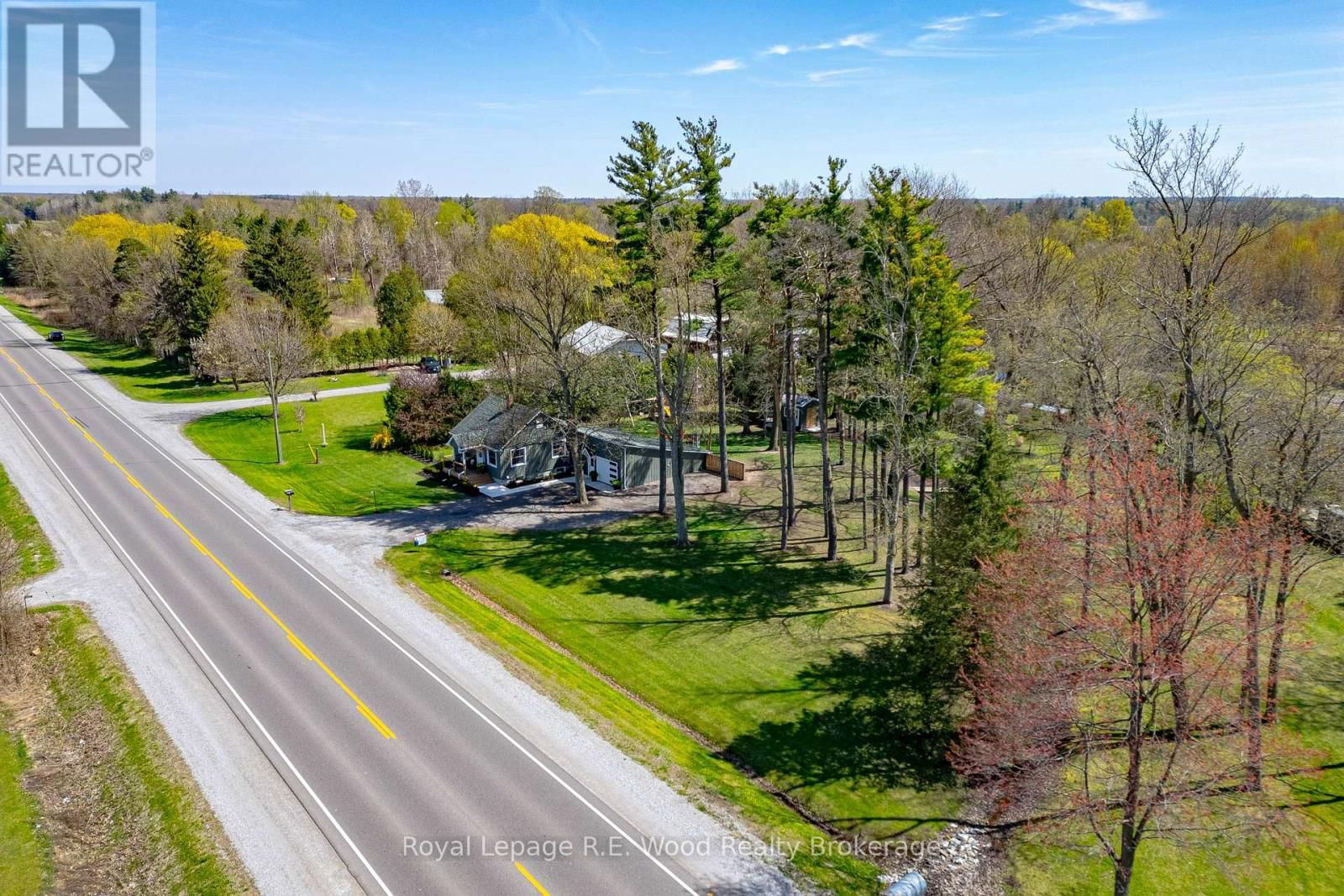 424 3 HIGHWAY Image 31