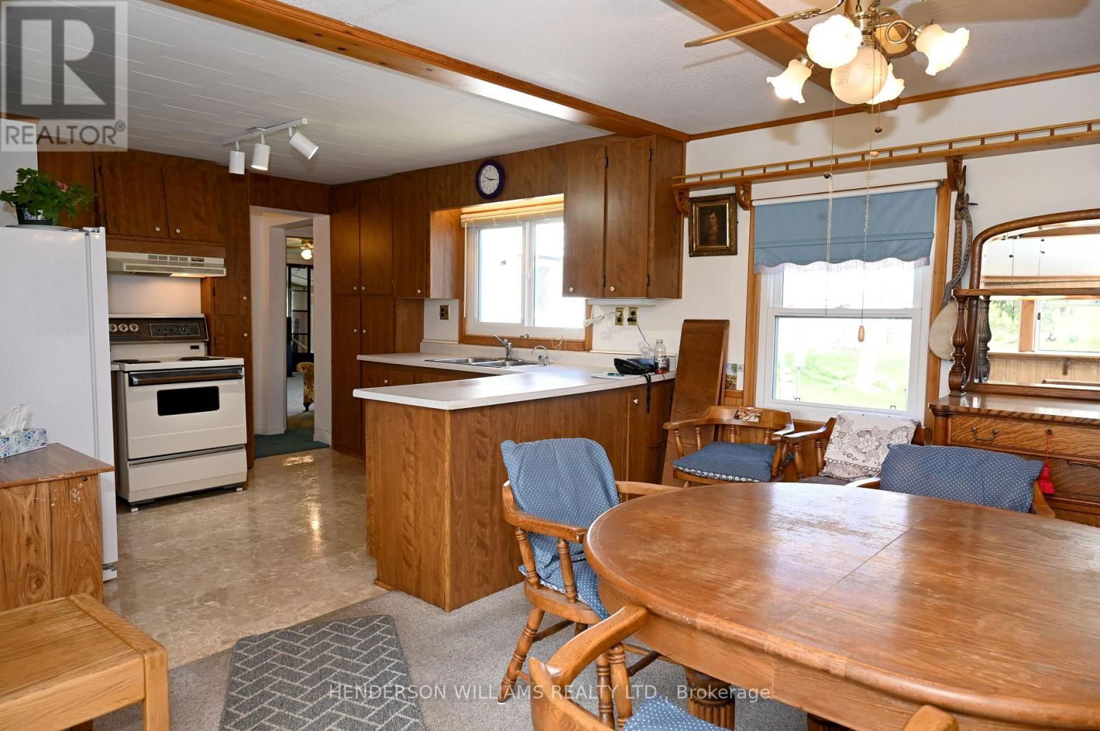 5036 LONG POINT ROAD EAST Image 8